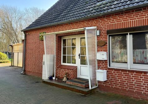 Charmante Haushälfte im OT Dorf